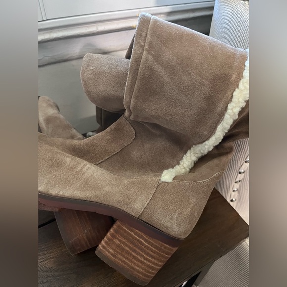 Over the knee - Picture 2 of 2